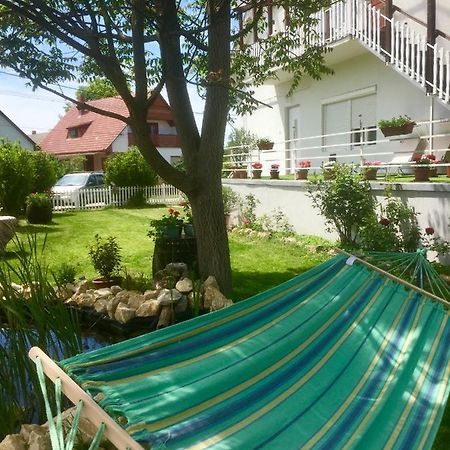 Lelle-kert Apartman 02 Balatonlelle Eksteriør bilde