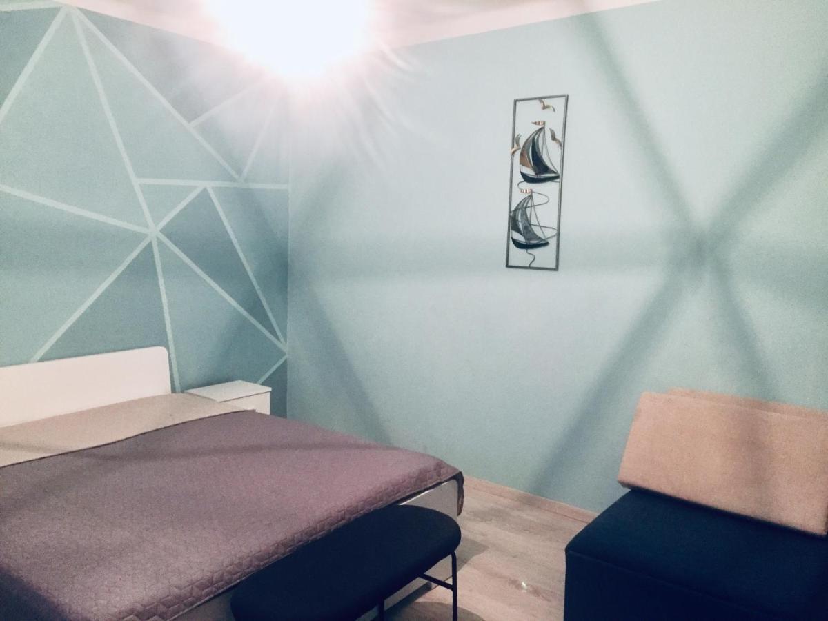 Lelle-kert Apartman 02 Balatonlelle Eksteriør bilde